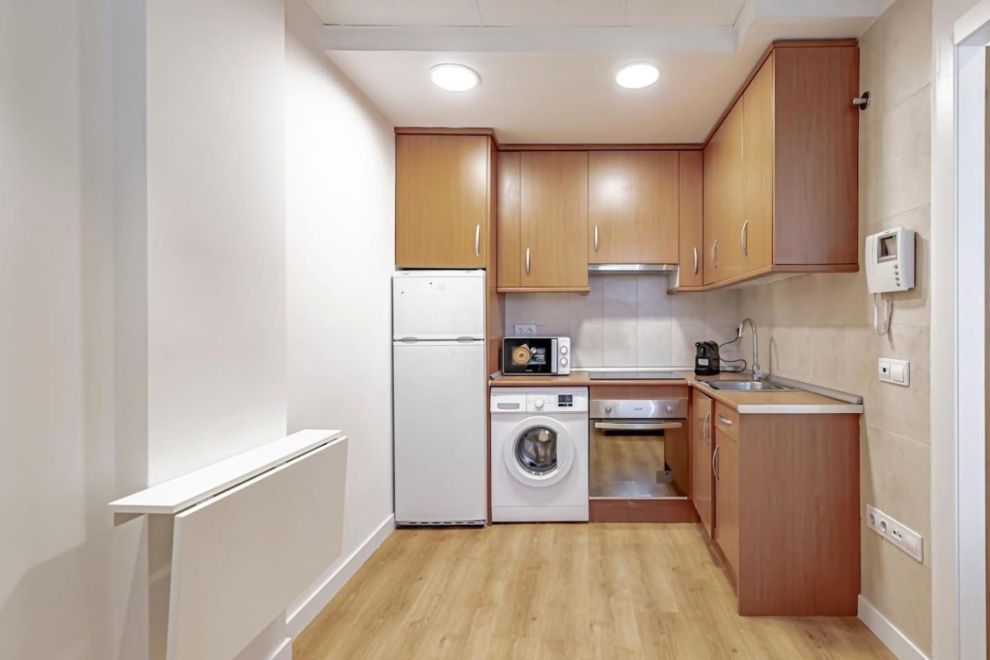 Apartamentos Noviembre Madrid Esterno foto